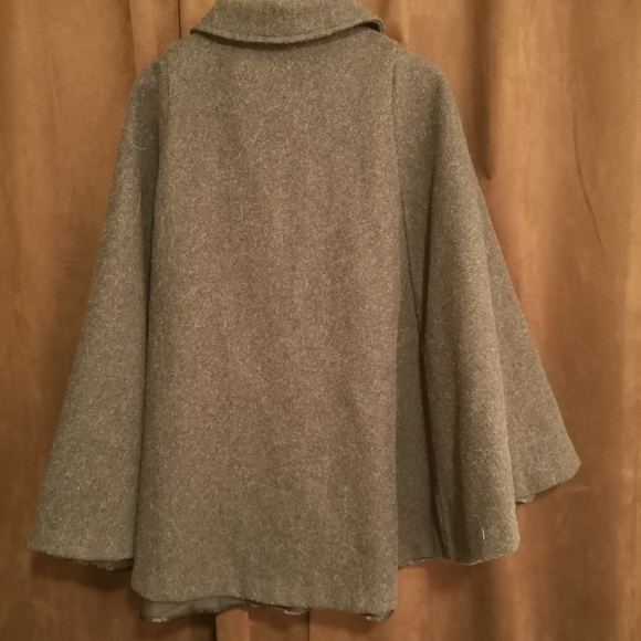 Grey outerwear - Picture 3 of 3